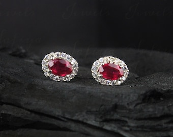 Boucles d’oreilles Red Ruby Studs-July Birthstone Studs-Tiny Cluster Stud-vintage Earrings-Ruby minimaliste Studs-925 Silver-Valentine gift for mom