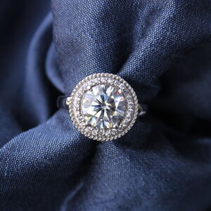 Moissanite Ring 925 Silver Ring 3.20 Cts, Engagement Ring ,Moissanite Statement Ring,Cluster Ring Moissanite,Round Moissanite Solitaire