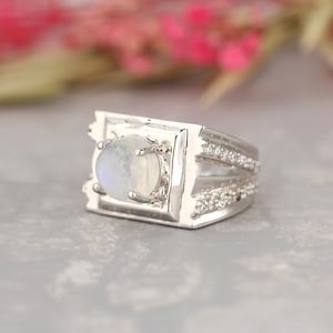 Rainbow Moonstone signet ring silver-Moonstone bohemian ring-Men signet ring band-Tribal gemstone chunky vintage Art deco ring-t humb ring