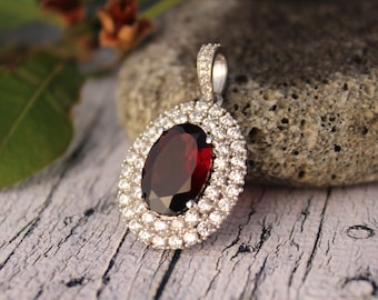 Natural Garnet Pendant- Garnet 925 Silver Pendant-Cluster Pendant with Garnet-Garnet Vintage Necklace-Statement Garnet pendant-jan Birthston