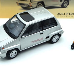 AUTOart 1/18 Honda City Turbo II Sliver Die-cast Model Car Condition C