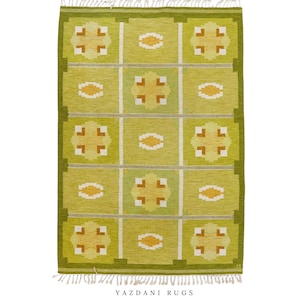 Handwoven Swedish Kilim Rug: Mid-Century Modern Wool Carpet