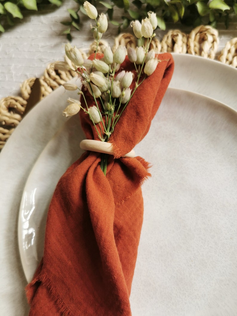 Serviettes de table en mousseline TERRACOTTA, serviettes en tissu biologique, serviettes en double gaze pour les mariages, serviette de table BOHO, carrés en mousseline de bord brut pour mariage image 3