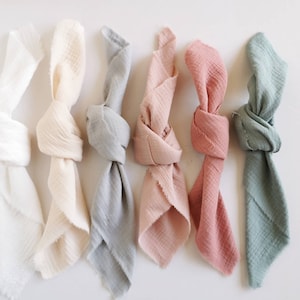 Double gauze table napkins for weddings dinner supper garden christmas eve or any festive. Double layer Muslin napkins with raw edges.Different colors available white, off white, gray,dusty pink, pinkold pink, old green, dark gray, yellow, beige