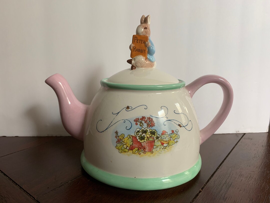 Vintage Peter Rabbit Teapot by Teleflora - Etsy