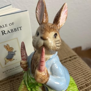 Vintage 1977 Peter Rabbit Music Box by Schmid in Original Box with Book, Beatrix Potter Ceramic Figurine, Nursery Decor,Frederick Warne