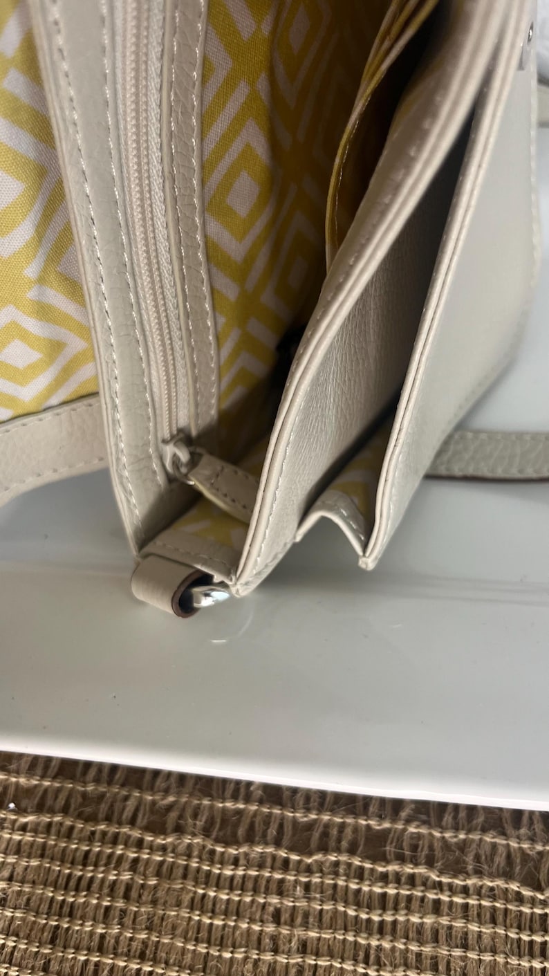 Vintage Brighton Octavia Crossbody Messenger Bag imagem 6