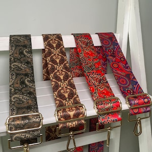 Paisley Design Crossbody Bag Strap Handbedruckt und hergestellt von uns in Großbritannien, geliefert in einer Geschenkbox, perfektes Geschenk