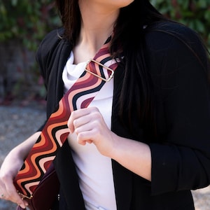 Burgund Retro Wave Design Taschengurt | Ersatz-Taschengurt für Damen, handgefertigter Crossbody-Taschengurt, Schultergurt für Handtaschen