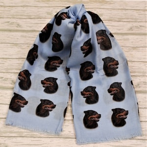 Rottweiler scarf with dogs on– Rottweiler owner gift - Rottweiler print scarf - personalised scarf