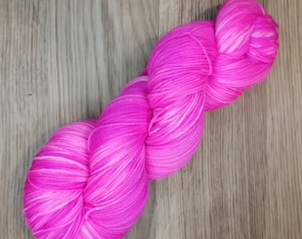 Hot Pink -Hand Dyed Deluxe Sock Yarn , 85/15 superwash extrafine merino/nylon , 100g skein, 400m Approx