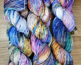 Fearless -Hand dyed sock yarn, 75g superwash merino, 25g nylon, 100g skein, 425m approx