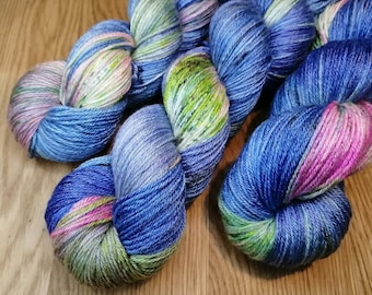 Glory Days - Hand dyed BFL & Silk 4ply yarn, 100g skein, 400m approx.