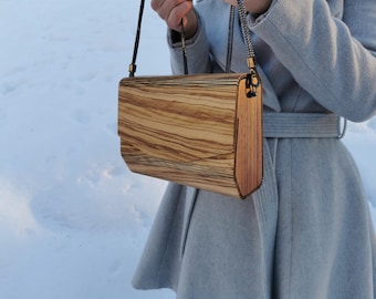 Wooden leather Olive and American Walnut bag premium