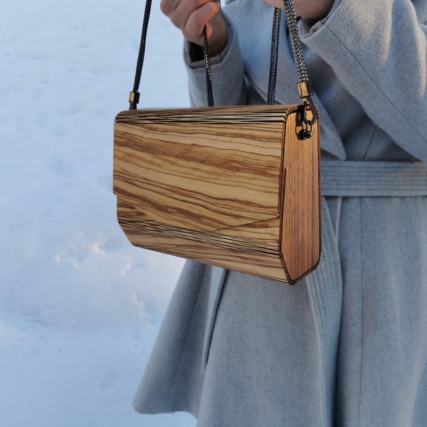Wooden leather Olive and American Walnut bag premium