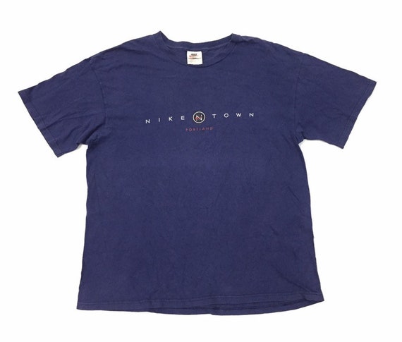 nike town t shirt