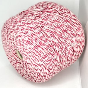 Filato misto lana pettinata, filato bianco rosa su cono, filato medio pettinato a 6 capi su cono, filati per maglieria