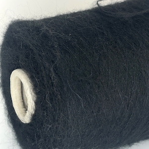 Filati di lana di alpaca, filato nero su cono, filato di peso pizzo, filati artigianali per maglieria, filati italiani soffici