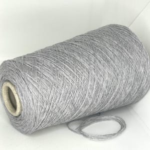 Harmony 100% Merino Wolle Garn, Hellgraues Garn auf Kone, Socken Fingering Garn, Luxusgarn, Hand- oder Maschinenstrickgarn