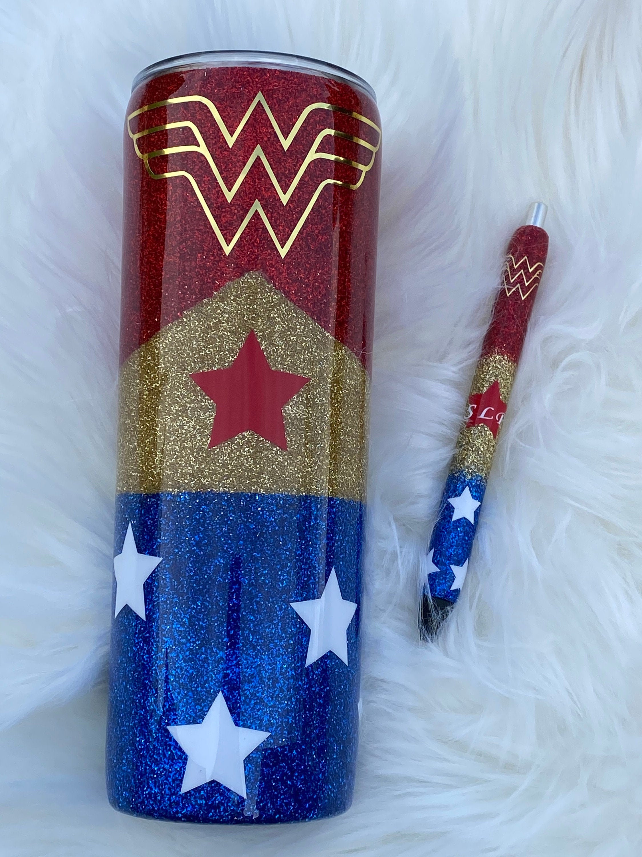 DC Comics Wonder Woman Glitter Tumbler With Straw