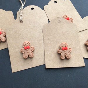 6 etiquetas de regalo de resina y cartón 3D con forma de hombrecitos de jengibre navideños de calidad hechas a mano