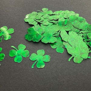 Confettis de table trèfle porte-bonheur trèfle porte-bonheur 4 feuilles St Patrick en miroir 75 x 3 cm
