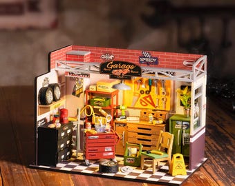Garage Workshop Miniature Dollhouse DIY Kit - 3D Wooden Puzzle Mechanics Room Diorama - Unique Gift for Men, Boyfriend, Dad, and Hobbyists