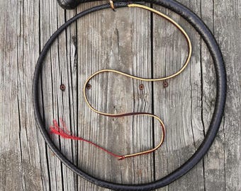 Látigo de serpiente de 4 pies y 12 trenzas en piel de canguro negra - Hecho en EE. UU.