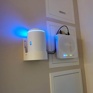 Ubiquiti UDR (Unifi Dream Fräser) und UDM (Unifi Dream Machine) Halter an der Wand