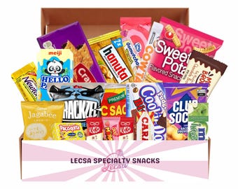 International Snack Gift Box - Assorted Treats from Around the World - 20 Count