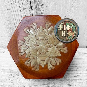 Vintage Wooden & Straw Inlaid Hexagon Box, Wooden Box, Trinket Box, Straw Inlay, Beautiful Wooden Box, Handmade Wood Box, Hexagon Box
