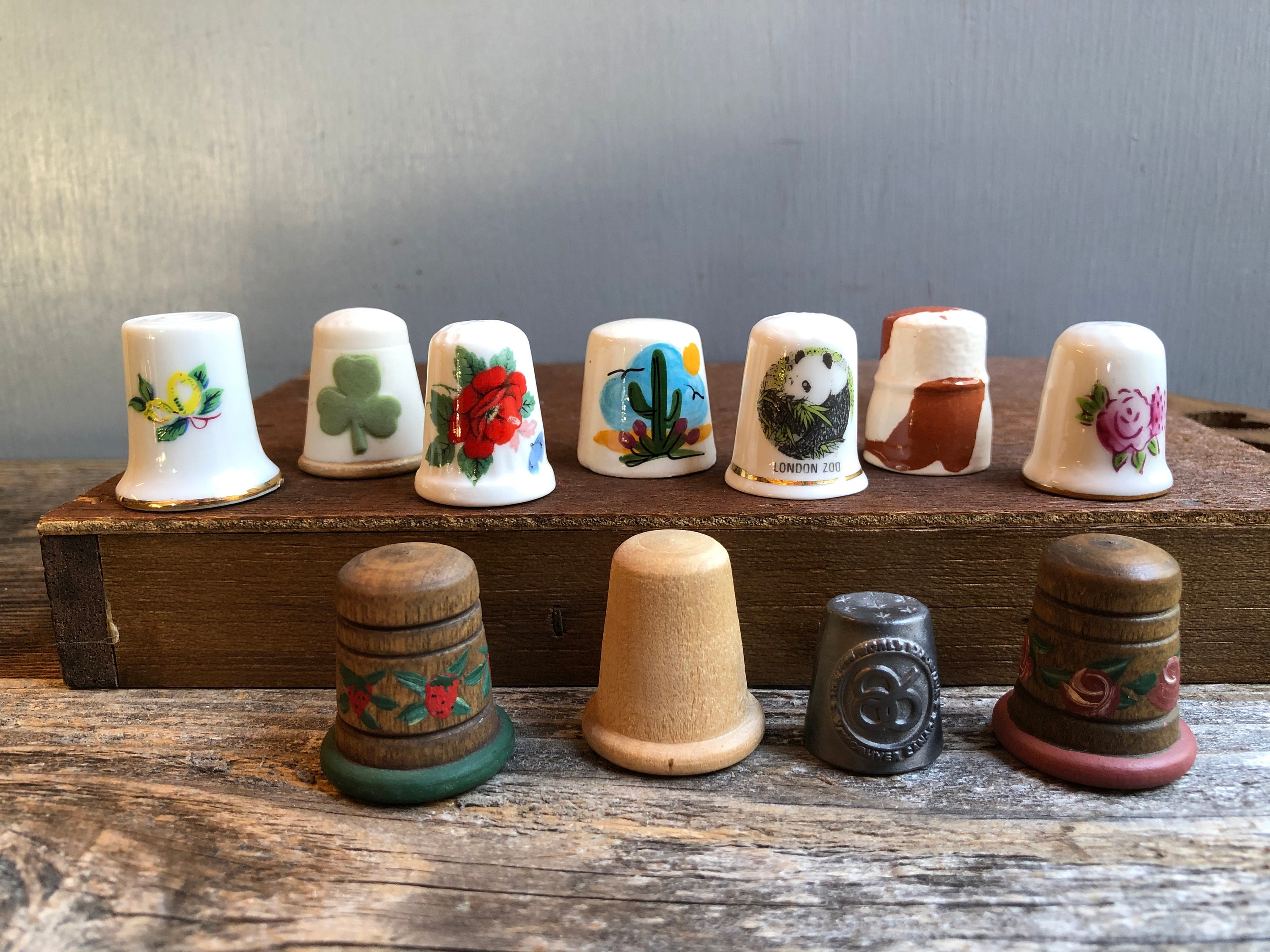 Vintage Thimbles & Wood Holder Set Vintage Thimbles Etsy