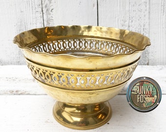 Vintage Reticulated Brass Pedestal Bowl, Brass Bowl, Brass Pedestal Bowl, Reticulated Brass Bowl, Mid Century Brass Bowl, Pretty Brass  Bowl