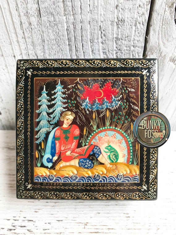 Vintage Signed Fairy Tale Mstera Lacquer Box, Fair