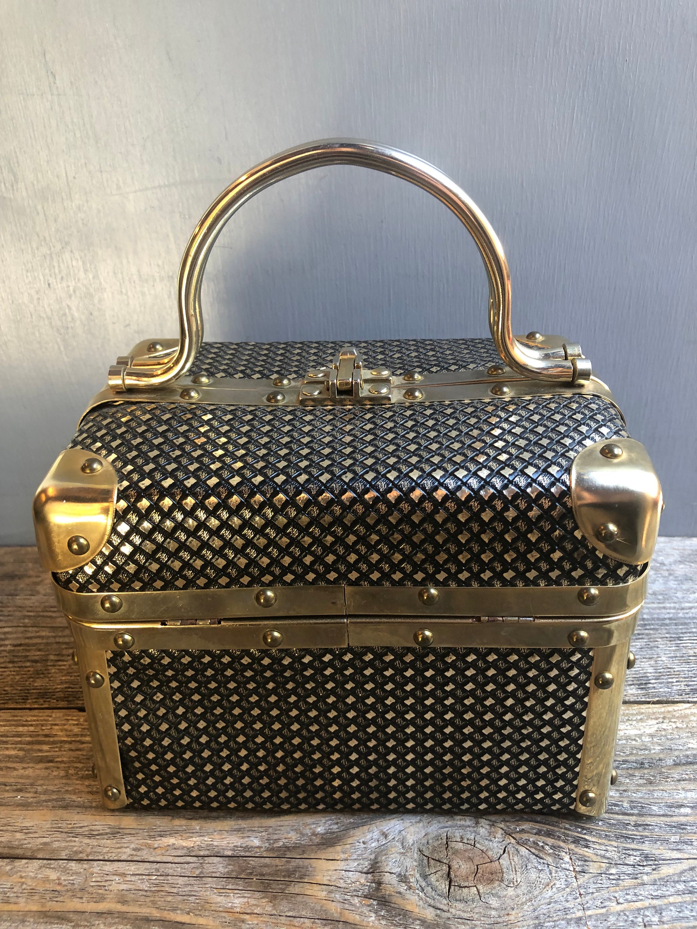 Bella Tote Bag Mahina Leather - Handbags M59201 | LOUIS VUITTON