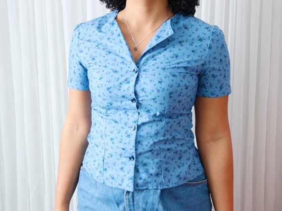 70’s Blue Floral Button-Up Tee