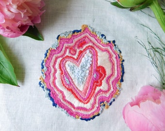 Trendy Embroidery Kit, DIY Embroidery Kit, Geode Sewing Kit, Geode Hand Embroidery Kit,  Embroidery design, Embroidery Kit, Rose QuartzGeode