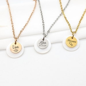 Personalized necklace with engraved medal and round pearly charm, Mom gift, Godmother, Birth gift, Personalized Christmas gift for women