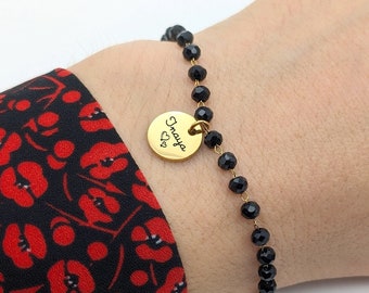 Bracelet perles personnalisé avec médailles • Bracelet prénom femme, Cadeau naissance, Cadeau Maman, Marraine, Cadeau Fête des mères