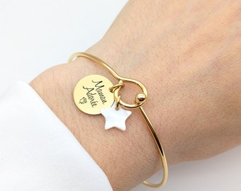 Bracelet jonc avec médaille ronde et nacre, Bijou personnalisé, Bracelet Maman, Marraine, Nounou, Cadeau Naissance, Cadeau fête des mères