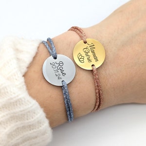 Personalized women's bracelet with glittery cord and round medal, Unique Gift for Mom, Godmother, First name bracelet, Mother's Day Gift