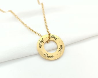 Personalized circle necklace with engraved first names, Mother's Day gift, Jewelry for Mom, Grandma necklace, Godmother, Birth gift