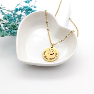 Collier femme personnalisé double médailles, Cadeau Maman, Mamie, Marraine, Cadeau Naissance, Cadeau Nounou, Cadeau Fête des mères image 3