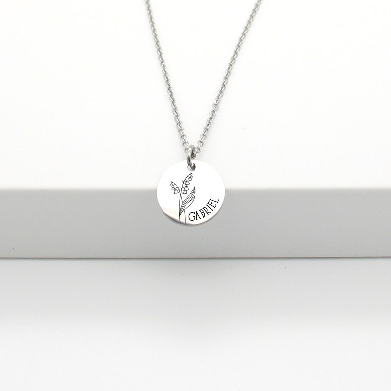 Collier personnalisé avec fleur de naissance et gravure prénom, Cadeau maman, marraine, Cadeau naissance, Cadeau fête des mères Argent