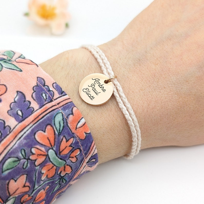 Personalized cotton cord bracelet with engraved medal Personalized bracelet, First name bracelet, Bachelorette party gift, Witness gift, Mom jewelry image 3