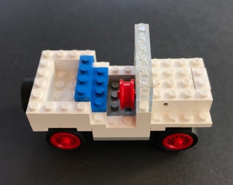 Vintage 1968 UK Lego Jeep set 330 boxed with instructions