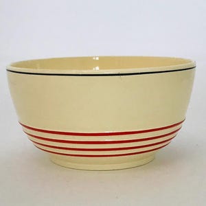 Minton Art Deco style ‘Solano Ware’ red and cream vintage mixing bowl