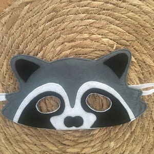 Raccoon mask