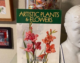 Artistic Plants and Flowers - Dover