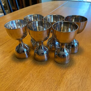 6 Beautiful Silver plated egg holder stand 3.75&quot; tall